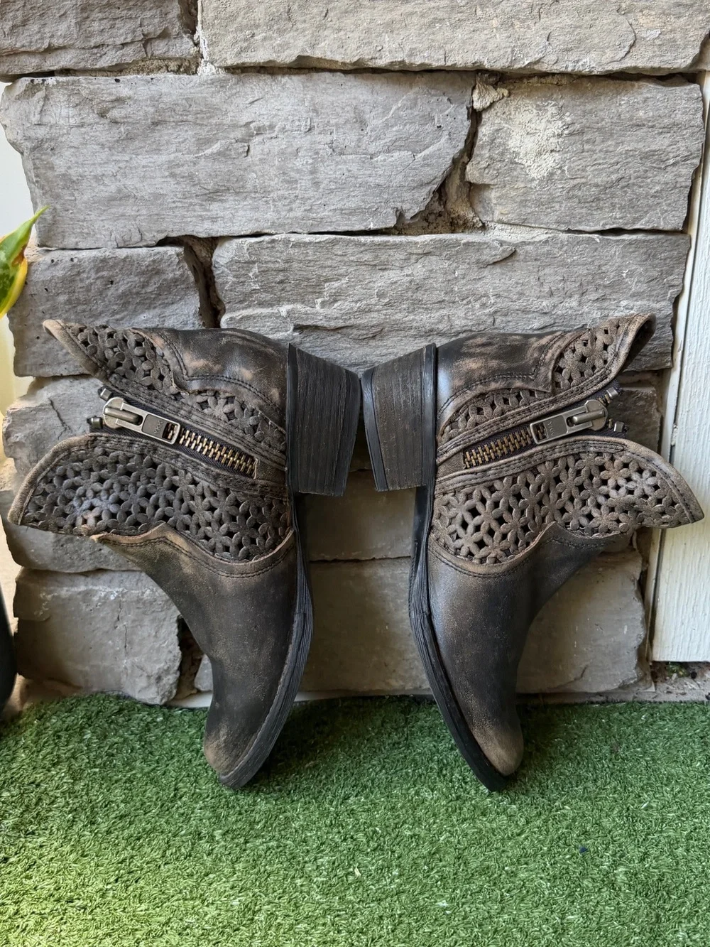 Circle G by Corral Distressed Brown Cutout Shortie Women’s Ankle Boots